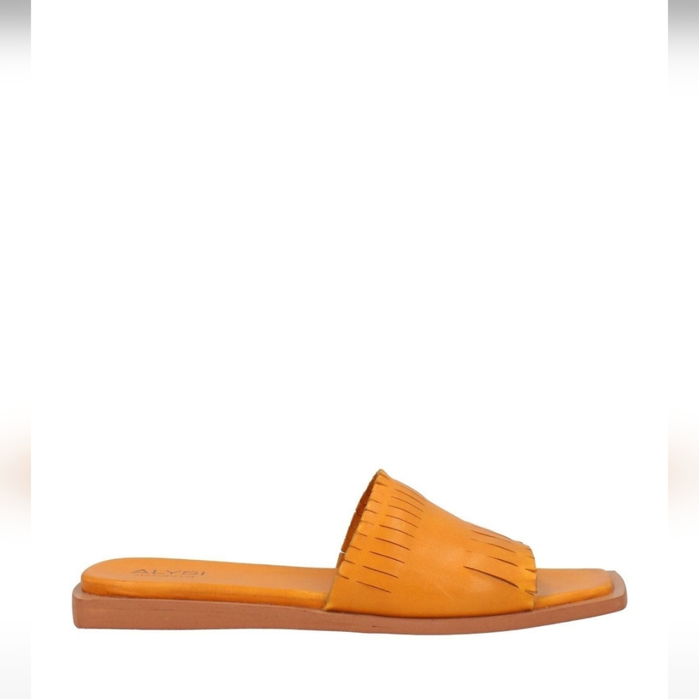 NWT: Alysi sandal ochre